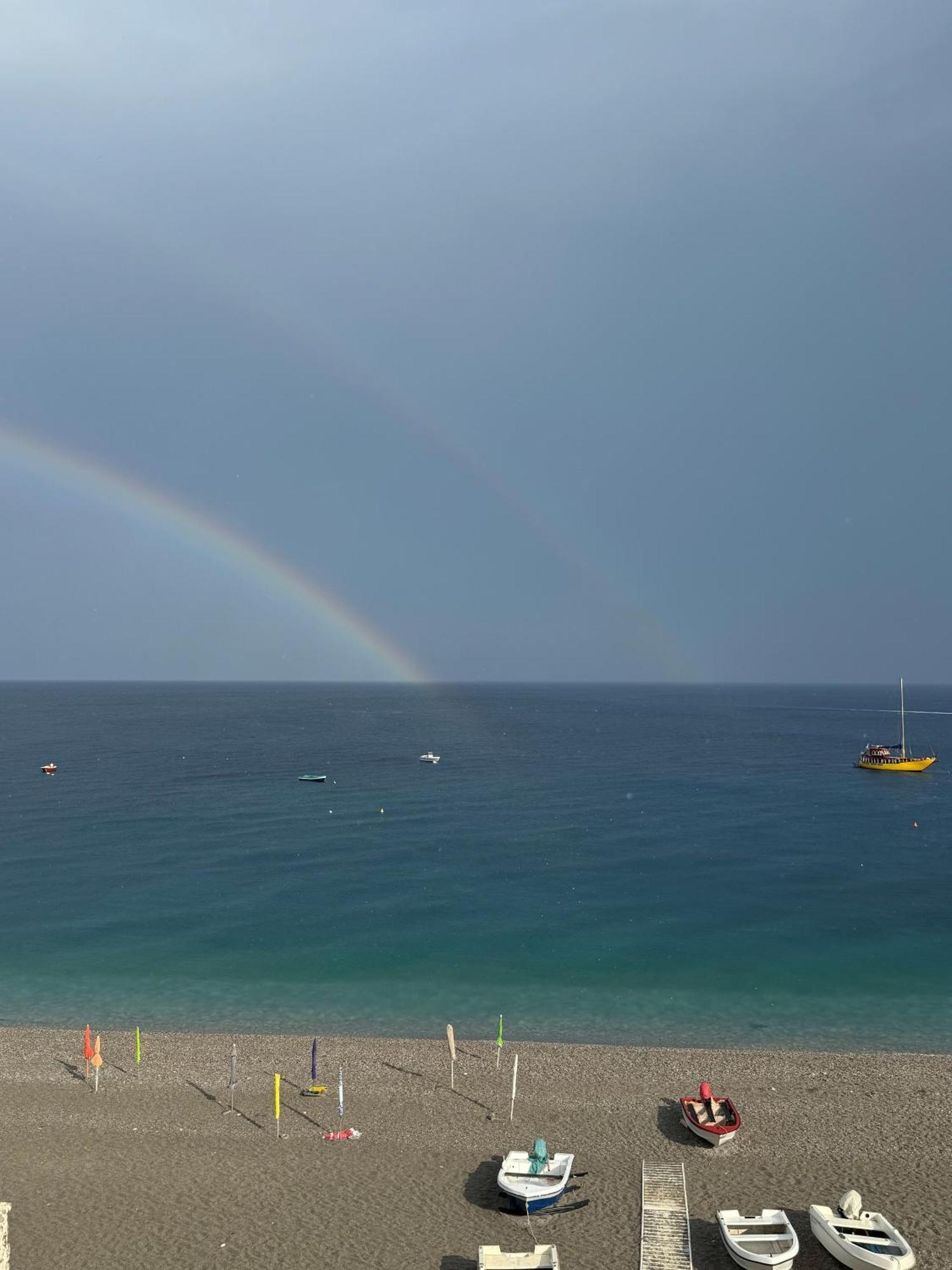 Beach Penthouse Marisol 2Floors, Central Letojanni Esterno foto