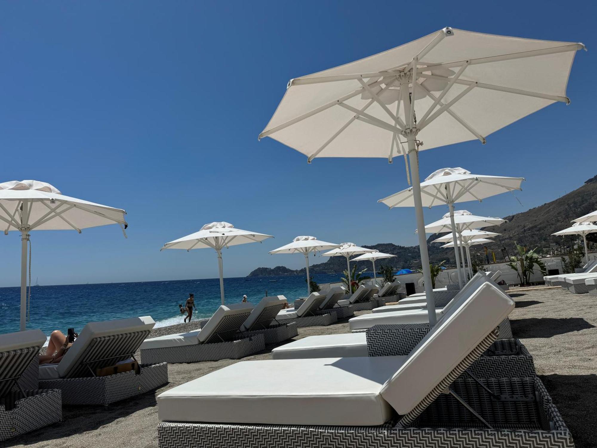 Beach Penthouse Marisol 2Floors, Central Letojanni Esterno foto
